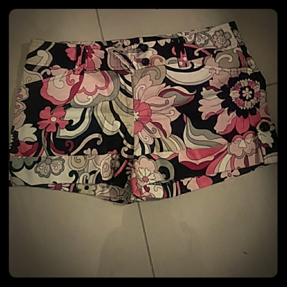 Tracy Evans Flower pattern shorts 9